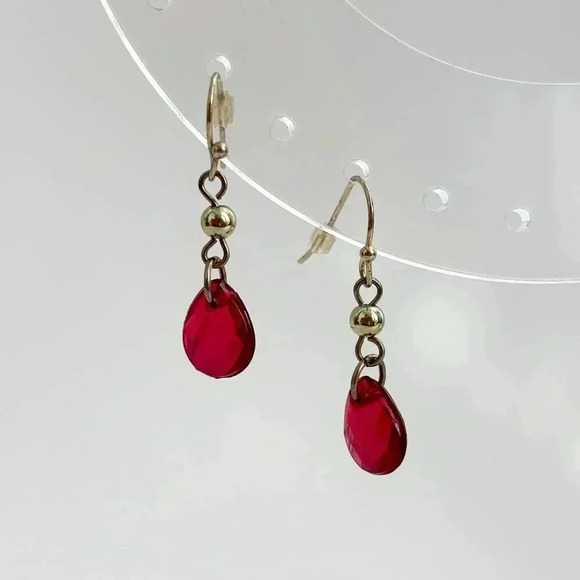 Gold Toned & Red Teardrop Gemstone Vintage Dangle Earrings - Picture 1 of 7